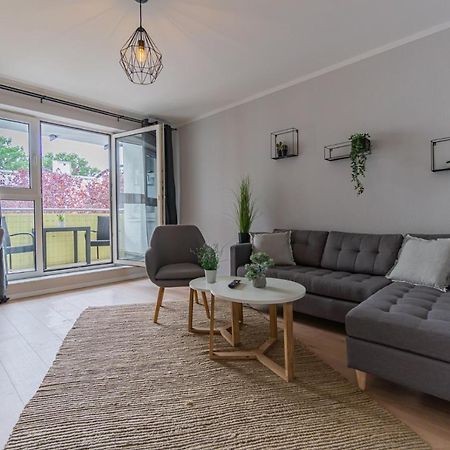Spreewald-Apartment, 75Qm, 2 Schlafzimmer, Tiefgarage, Balkon, Netflix, Waschtrockner Cottbus Bagian luar foto