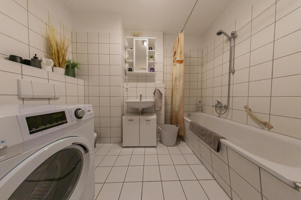 Spreewald-Apartment, 75Qm, 2 Schlafzimmer, Tiefgarage, Balkon, Netflix, Waschtrockner Cottbus Bagian luar foto